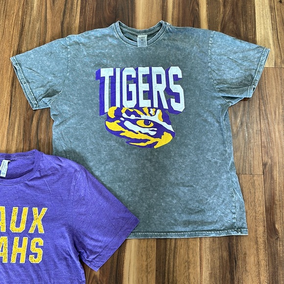 Vintage LSU T-Shirts 2 for 1 Price Purple(Large) & Gray(Medium) - Picture 3 of 3